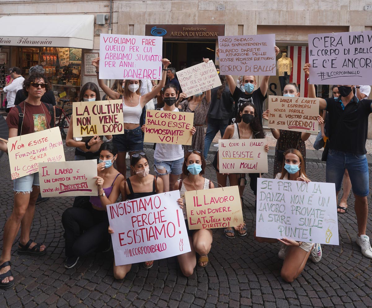 protesta lavoratori fondazione arena