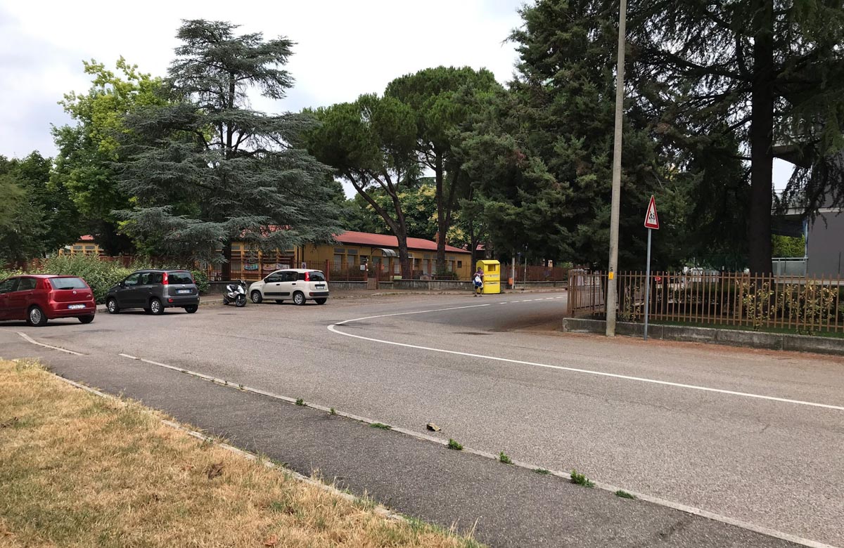 via Eugenio Gallizioli, a San Michele Extra - rapina furto