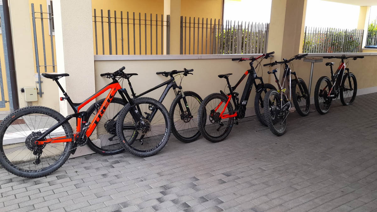 Le biciclette rubate sul lago e ritrovate a Cadidavid
