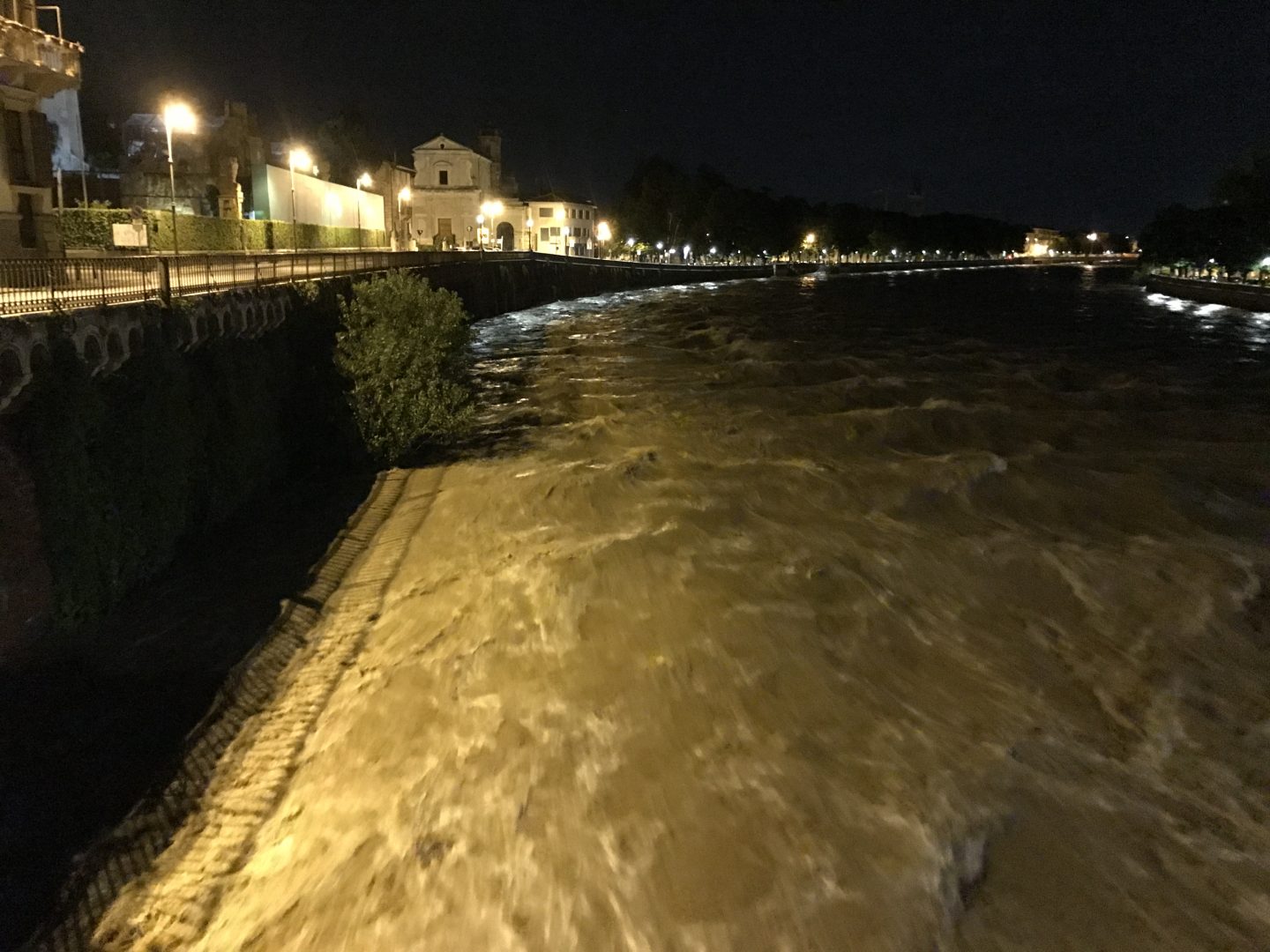 piena adige 5 agosto 2021