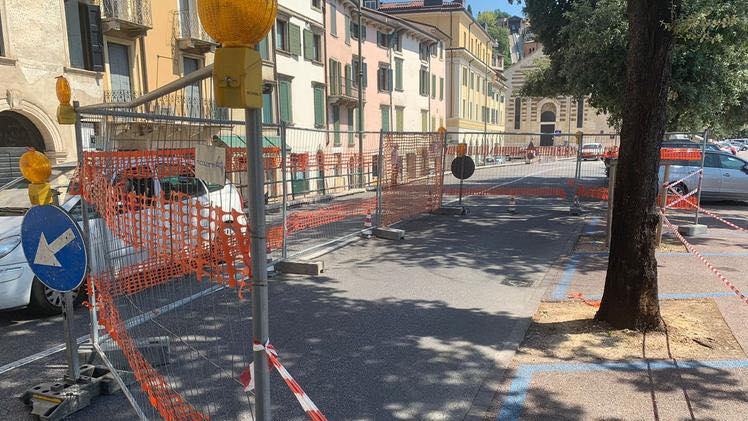Cantiere Acque Veronesi in lungadige San Giorgio, Verona