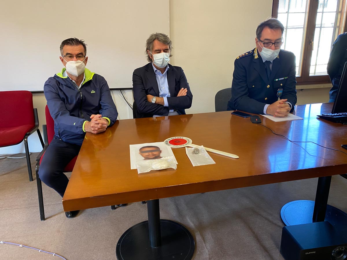 Conferenza arresto spaccio via Pisano Verona
