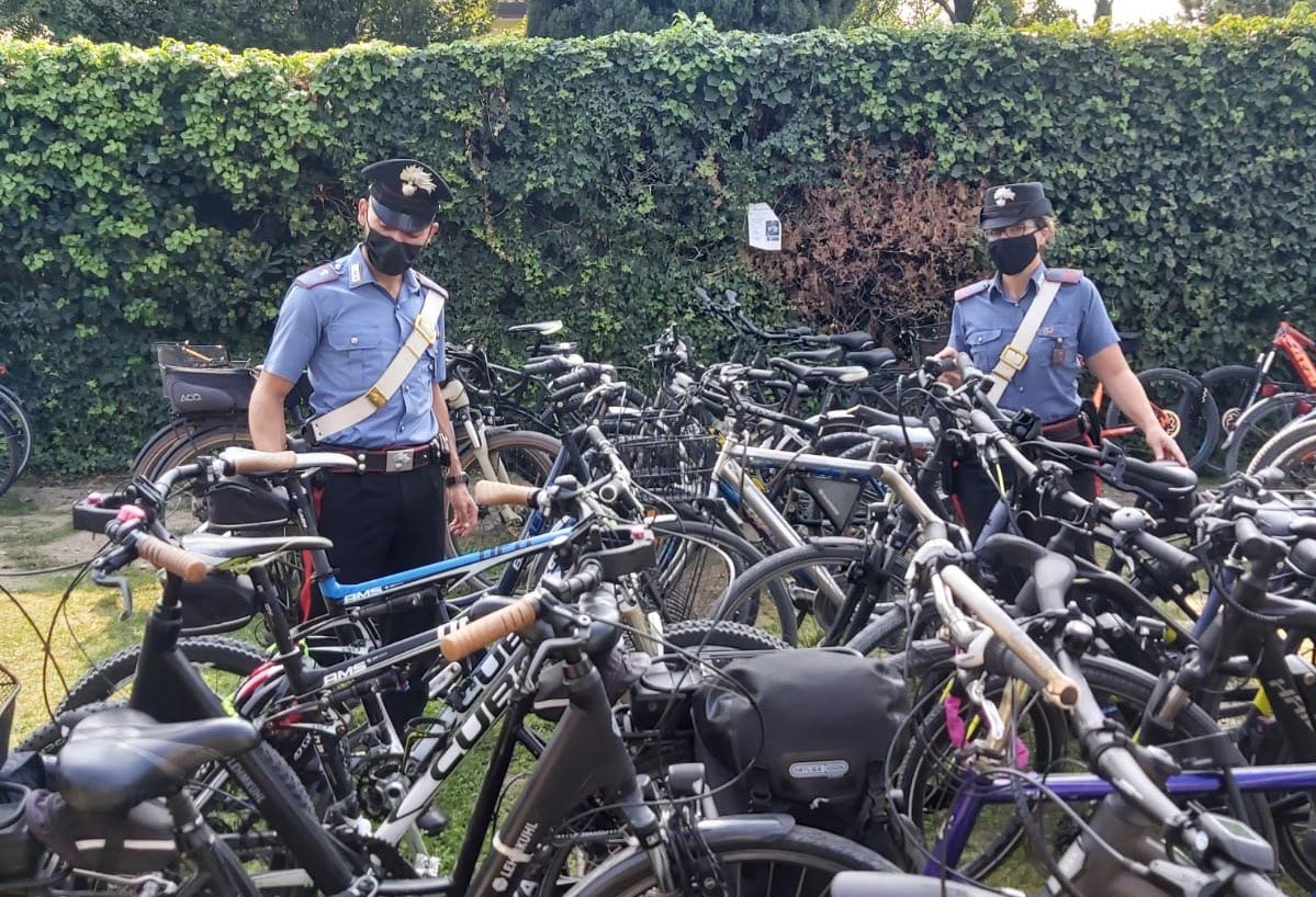 Carabinieri di Lazise