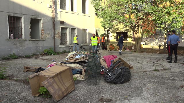 Sgombero via Silvestrini, Verona