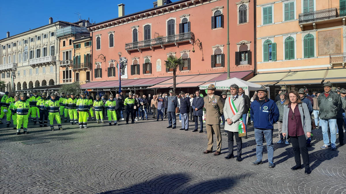 Alpini piazza Bra Verona