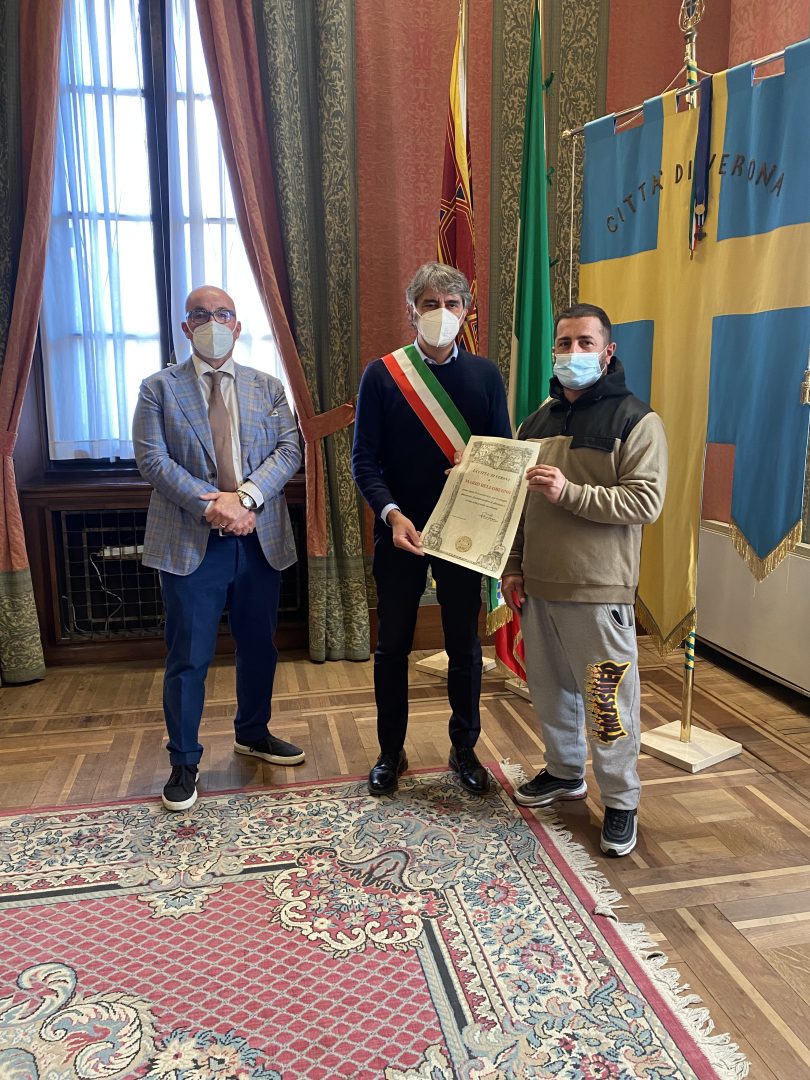 Mario Bellobuono fioraio scippo borgo trento