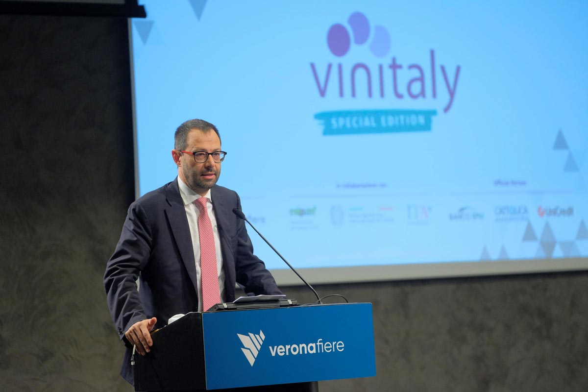 Il ministro Stefano Patuanelli. Ennevi Foto