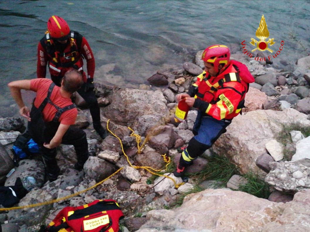 Vigili del Fuoco - pescatore in Adige - Rivoli Veronese