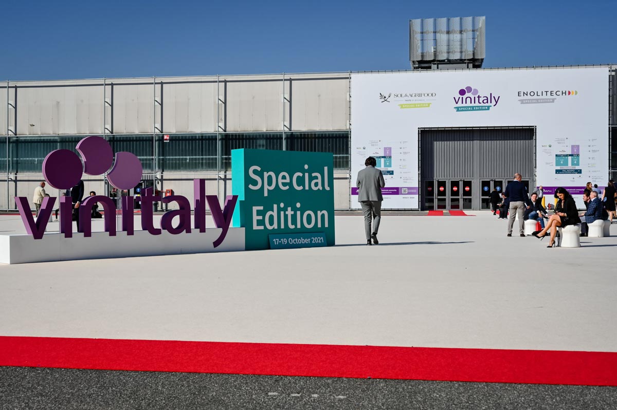 Vinitaly Special Edition, Veronafiere. Ennevi Foto
