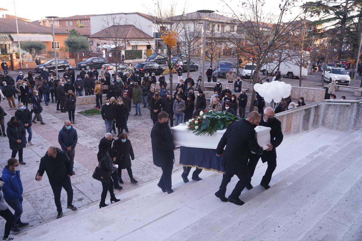 Funerale Nicole Perina