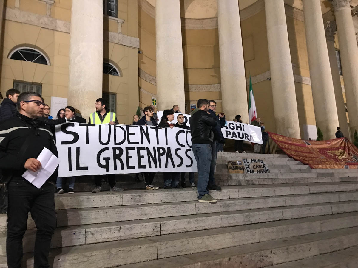 Manifestazione Verona No green pass no vax 12.11.2021