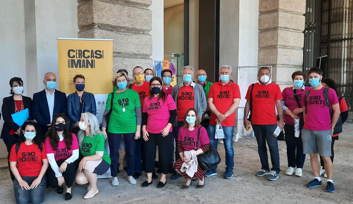 Csv volontari campagna Cercasi Umani