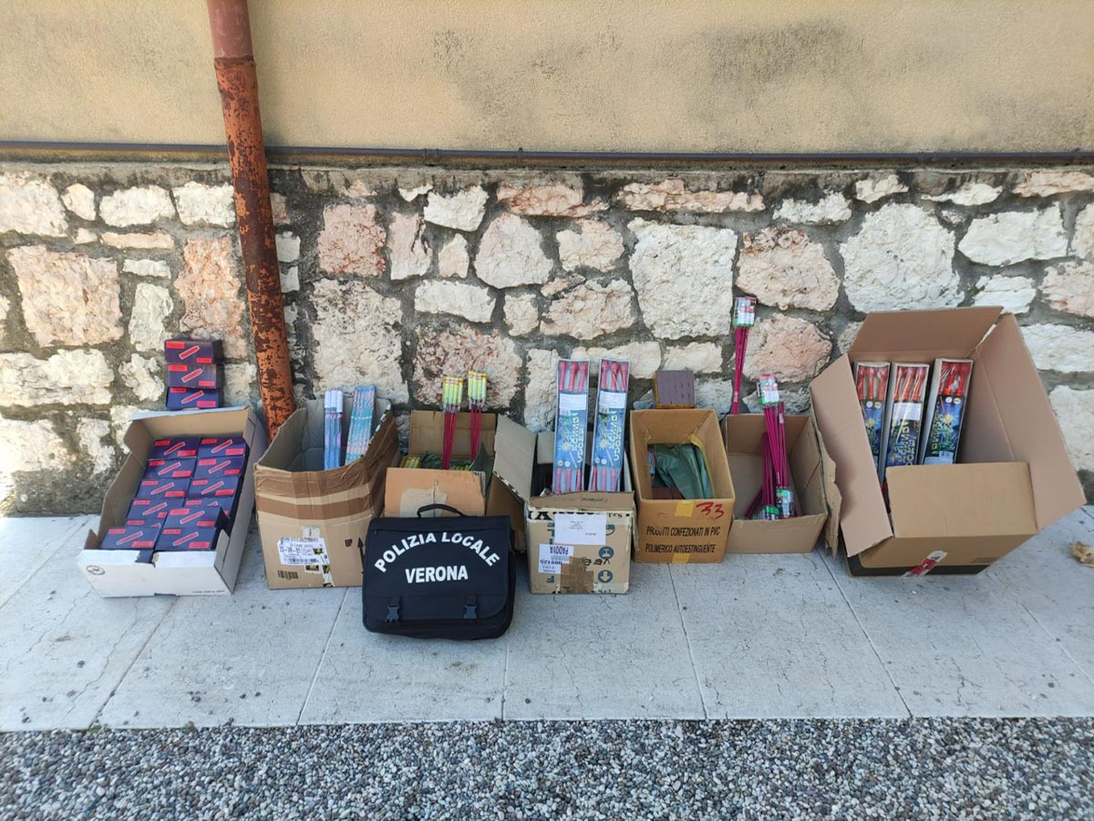 Fuochi artificiali rinvenuti cantina Agec Poiano Verona