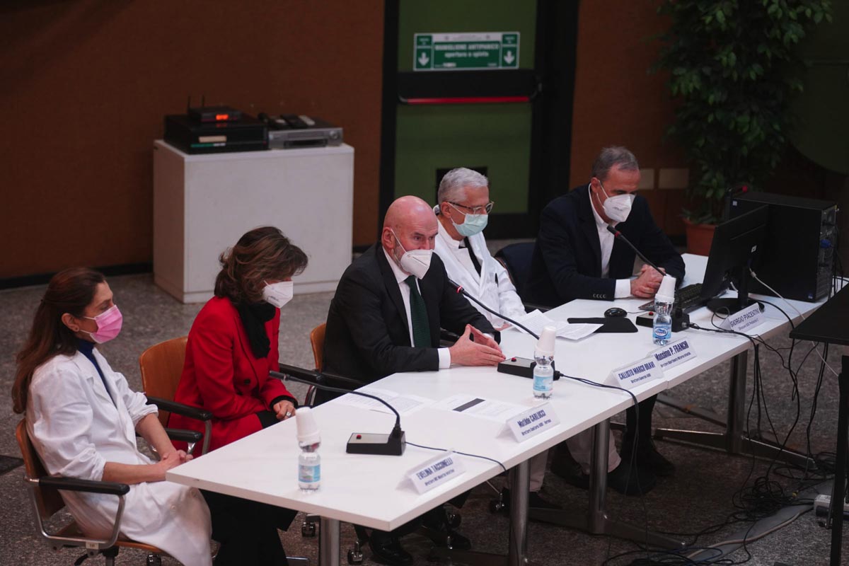 Aoui Verona - Conf Stampa nuovi antivirali Covid e vaccinazioni