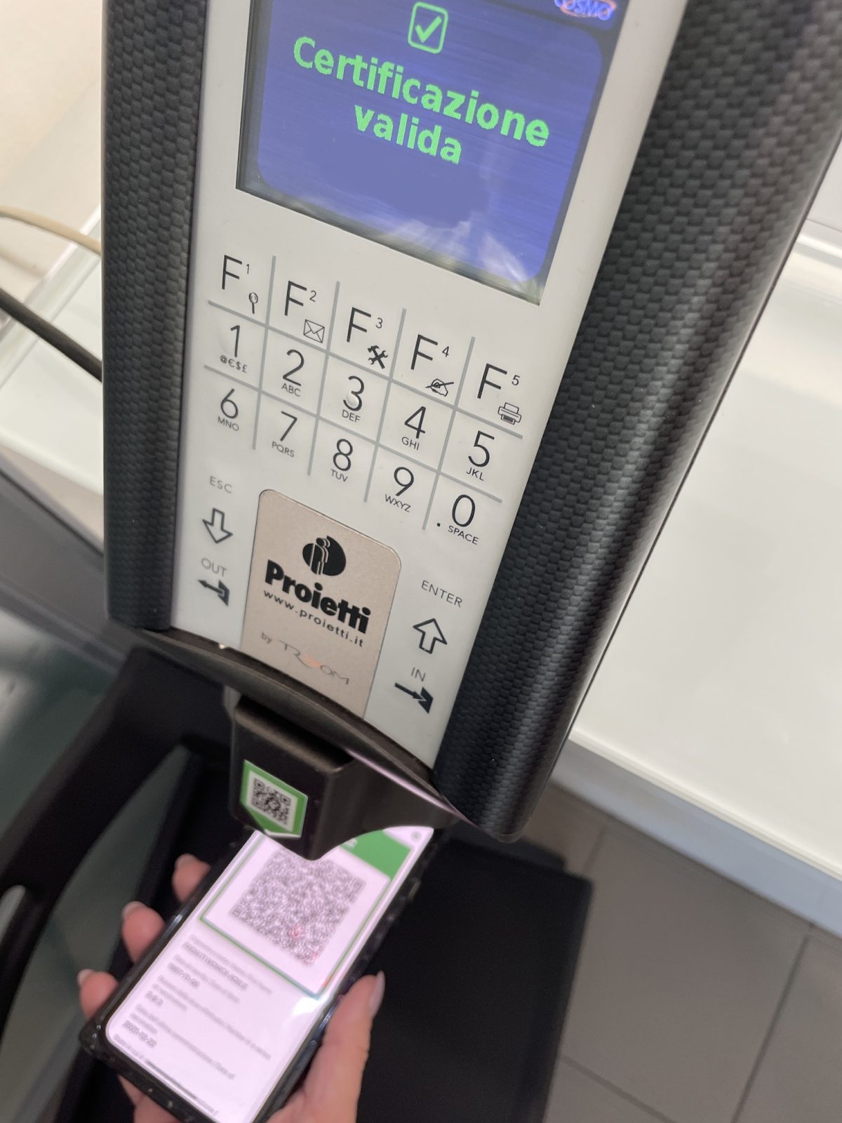 Lettura Green Pass ATM sportello permessi