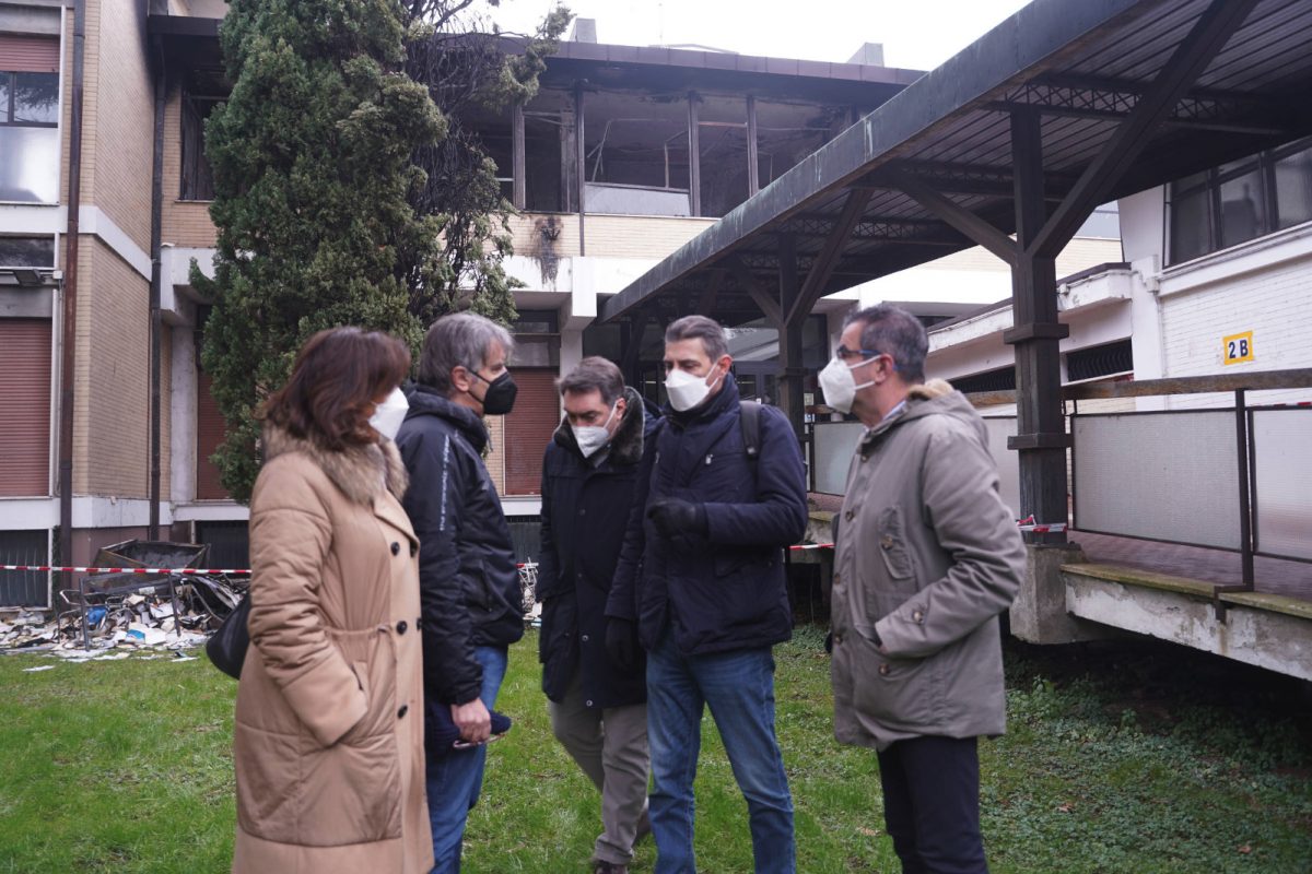 incendio scuola alighieri