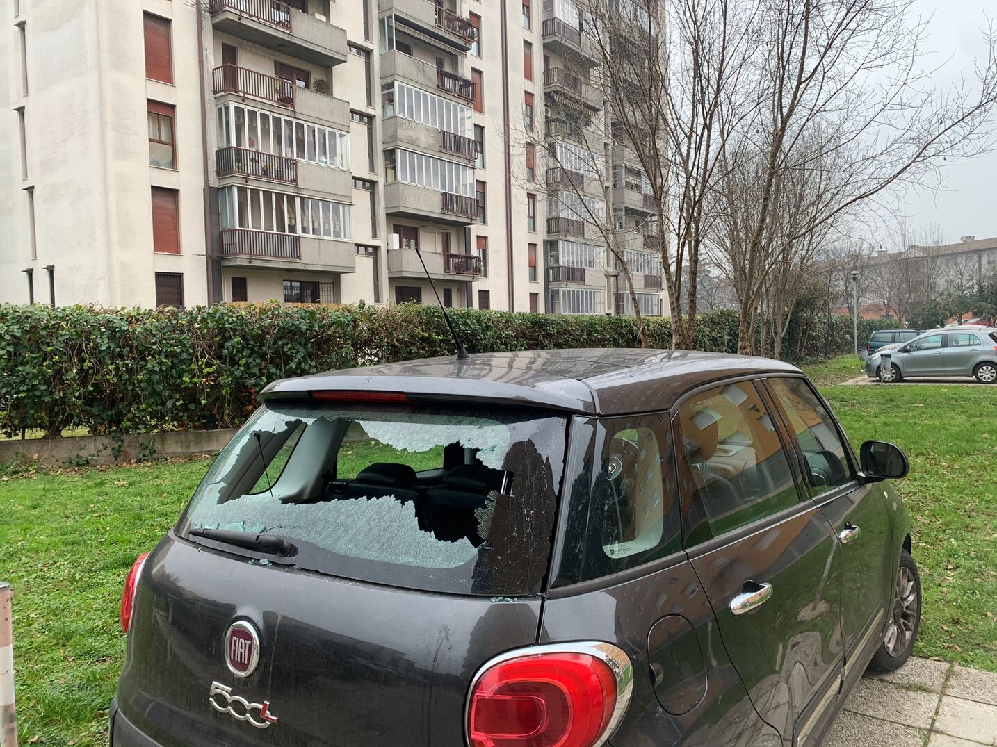 Auto danneggiata al Saval