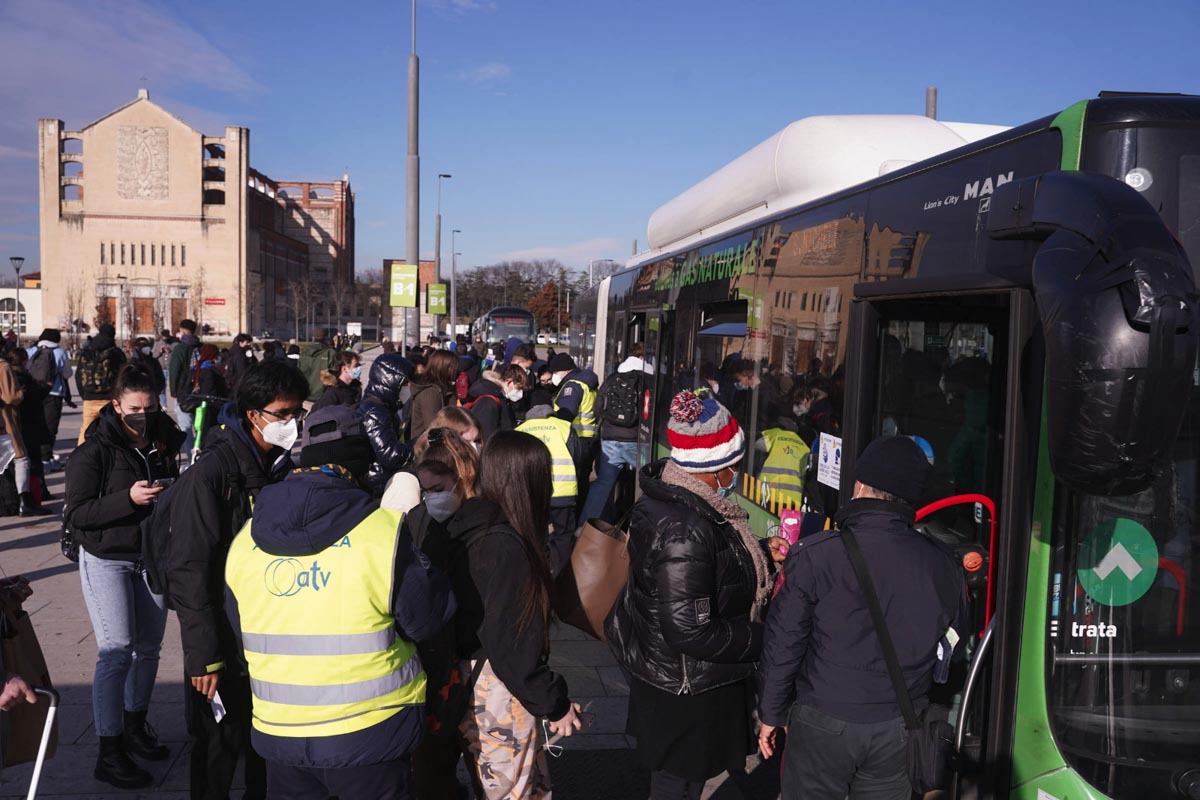controlli green pass bus autobus Atv Verona