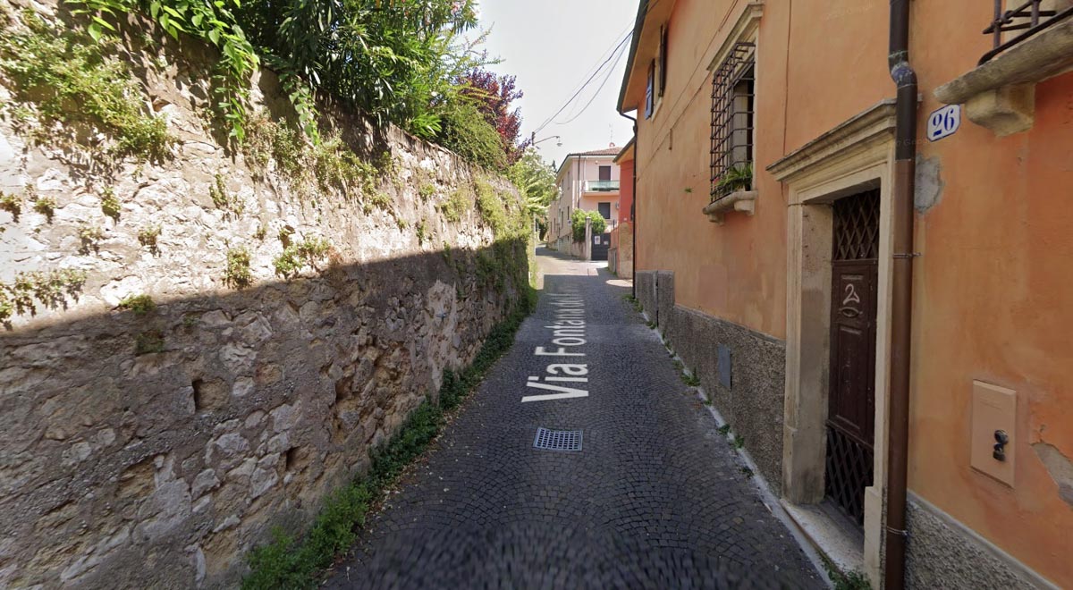 via Fontana del Ferro