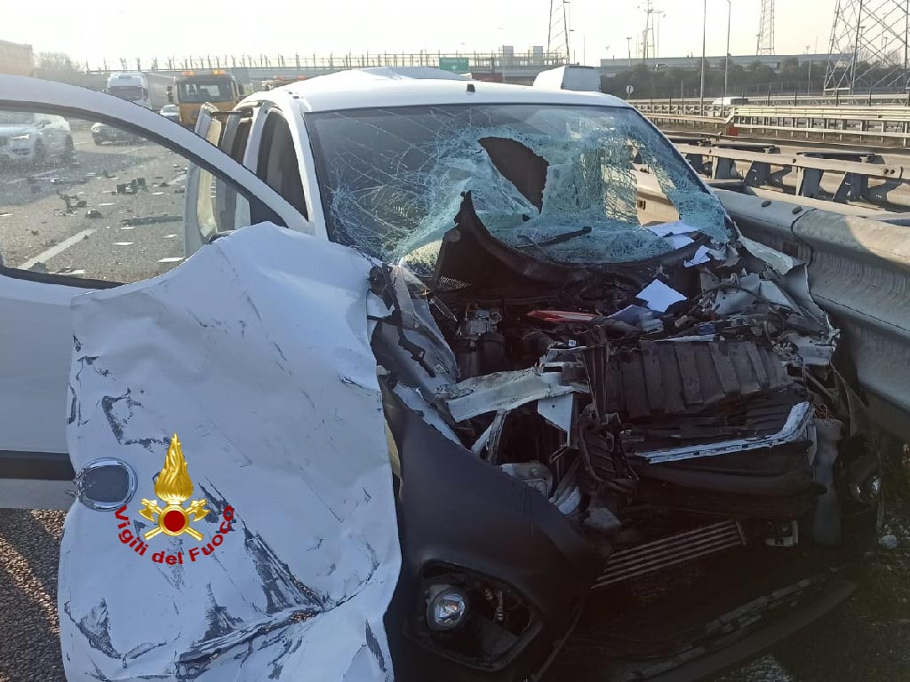 Incidente tamponamento autostrada A4 Verona Sud -Verona Est