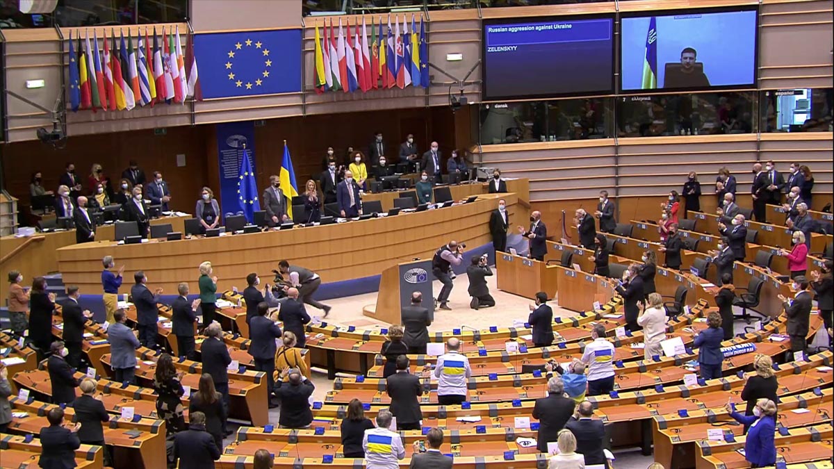 Ucraina - Zelensky al Parlamento Europeo Unione Europea