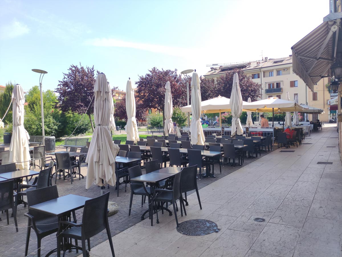 Verona San Zeno bar plateatico
