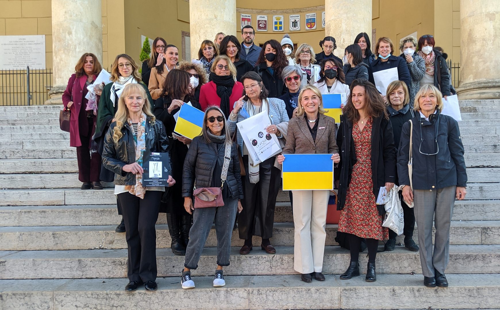 Ottomarzo Femminile Plurale