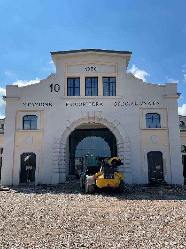 Ghiacciaia ex magazzini generali Verona Eataly