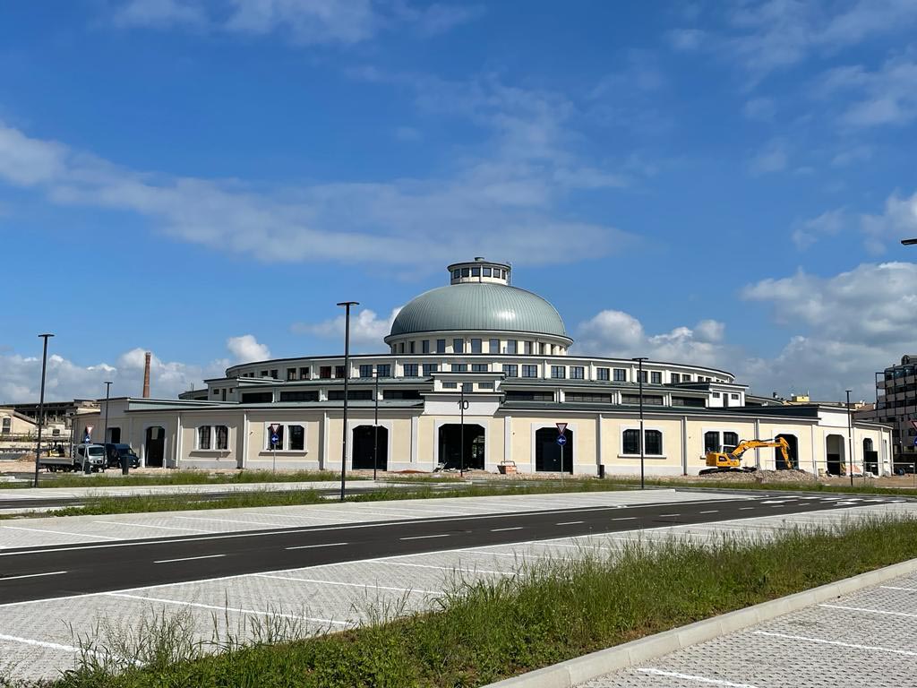 Ghiacciaia ex magazzini generali Verona Eataly