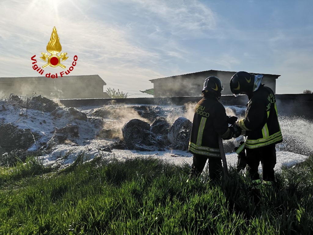 Incendio Palù azienda agricola
