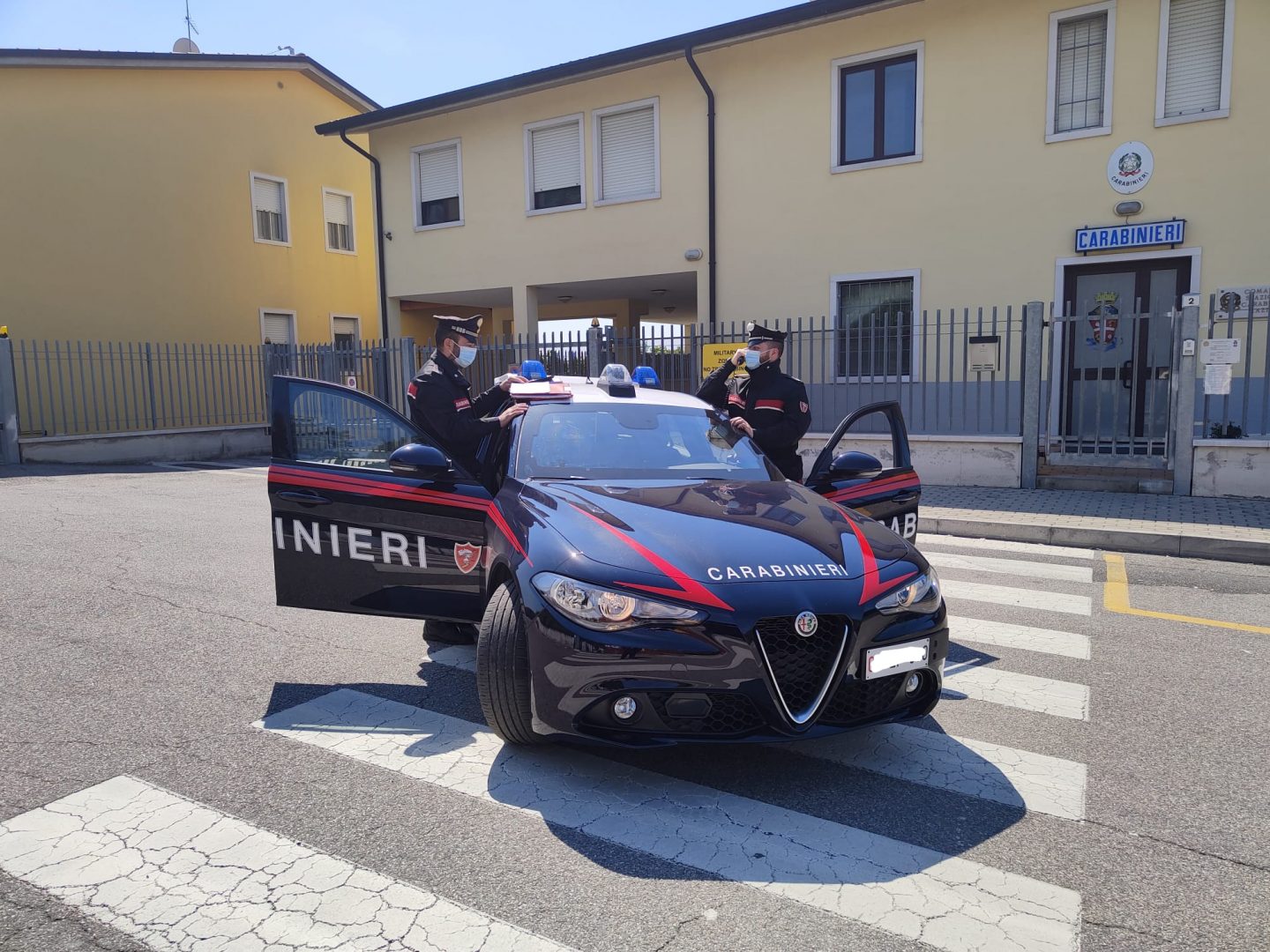 carabinieri verona maltratta la moglie