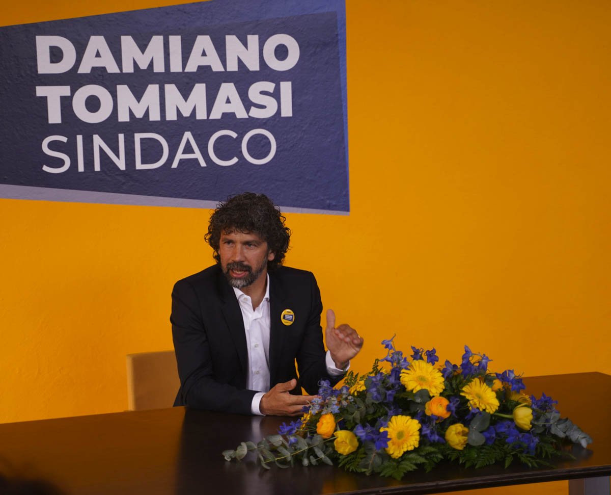 Inaugurazione sede Rete per Damiano Tommasi