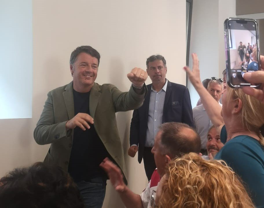 Matteo Renzi con Davide Bendinelli alla presentazione di Verona