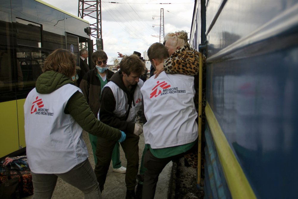 Medici Senza Frontiere murale