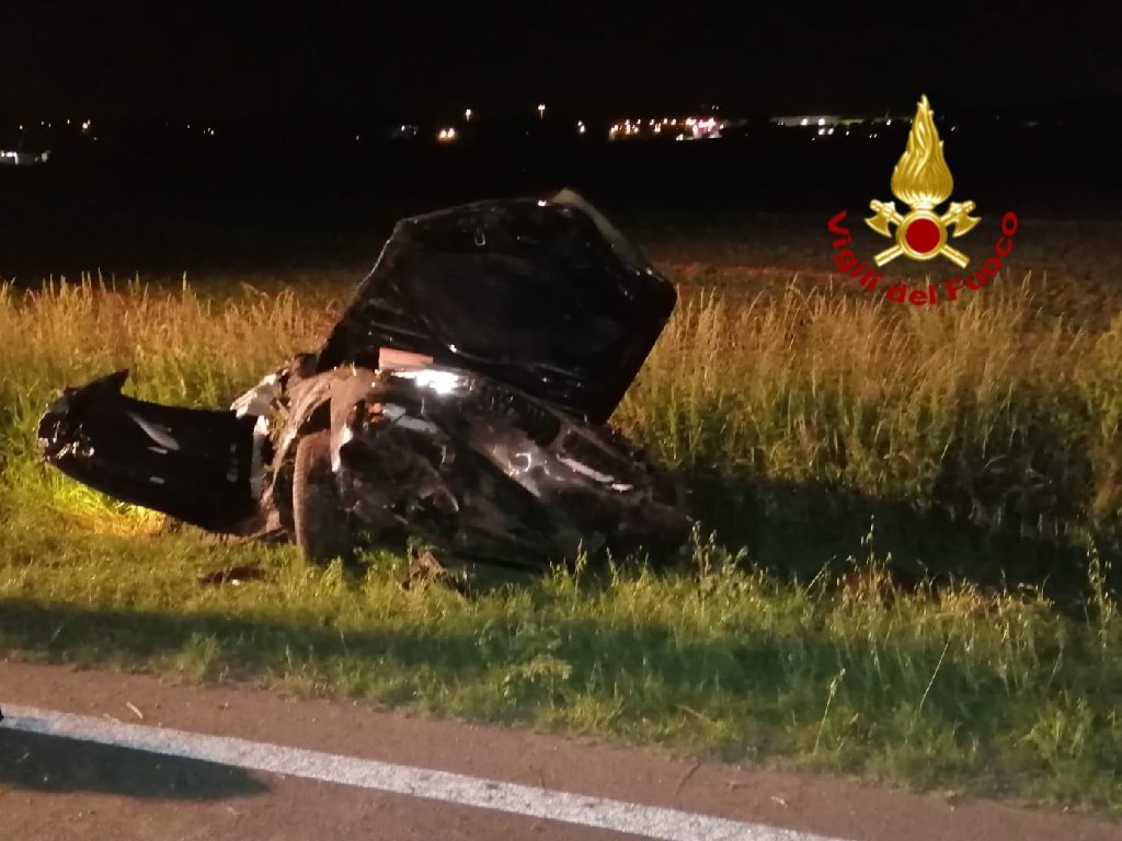 Sommacampagna incidente auto fossato via Caselle