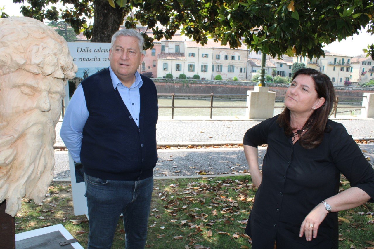 Mostra l'anima della materia