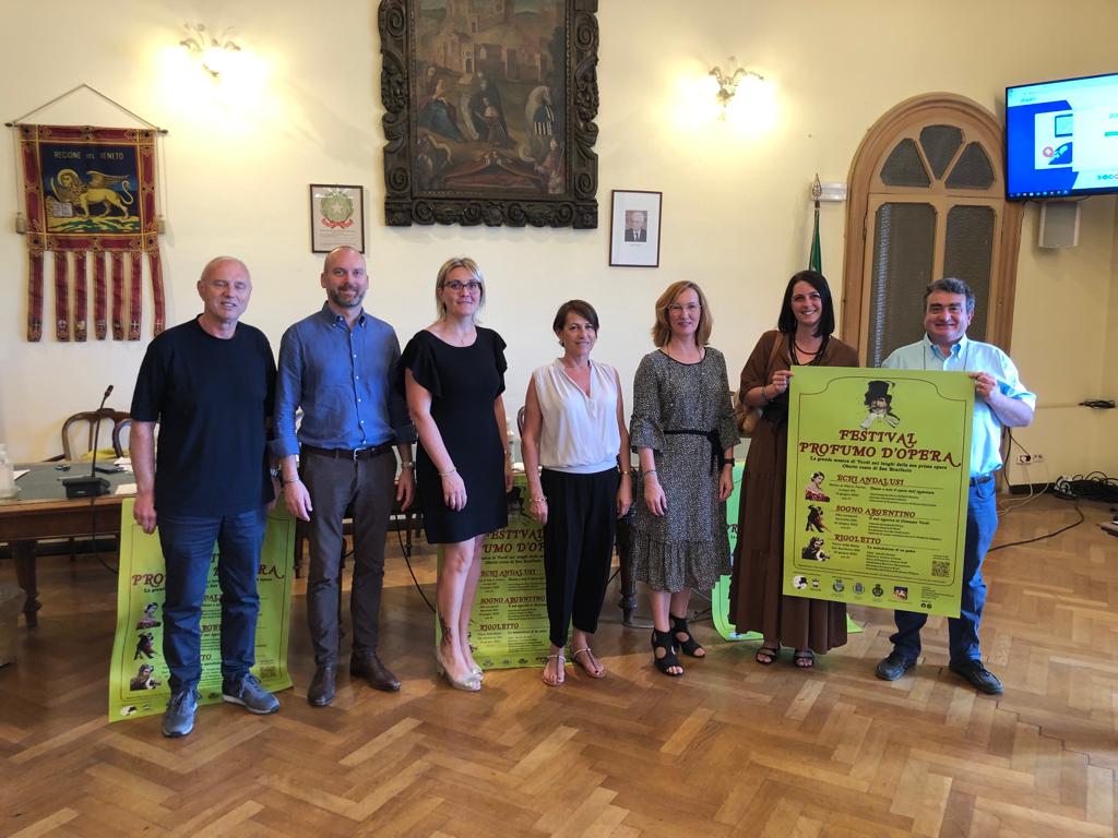 Conferenza stampa lancio Profumo d'Opera 2022