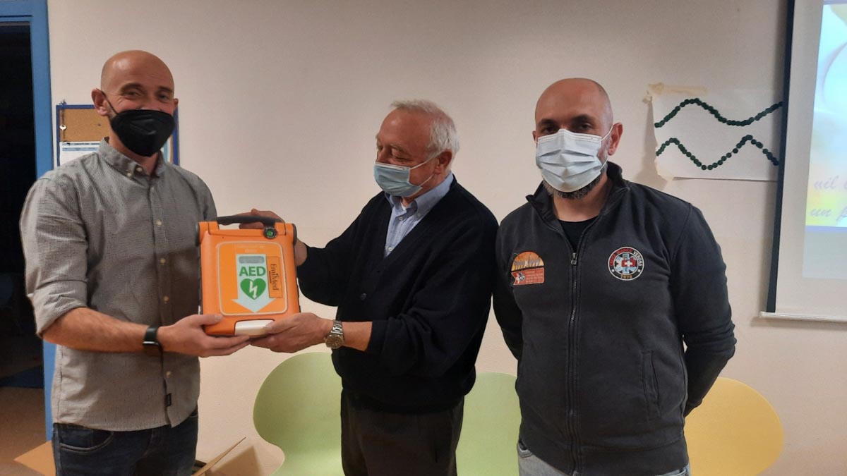 Croce Bianca Dae defibrillatore asilo Palazzolo Sona