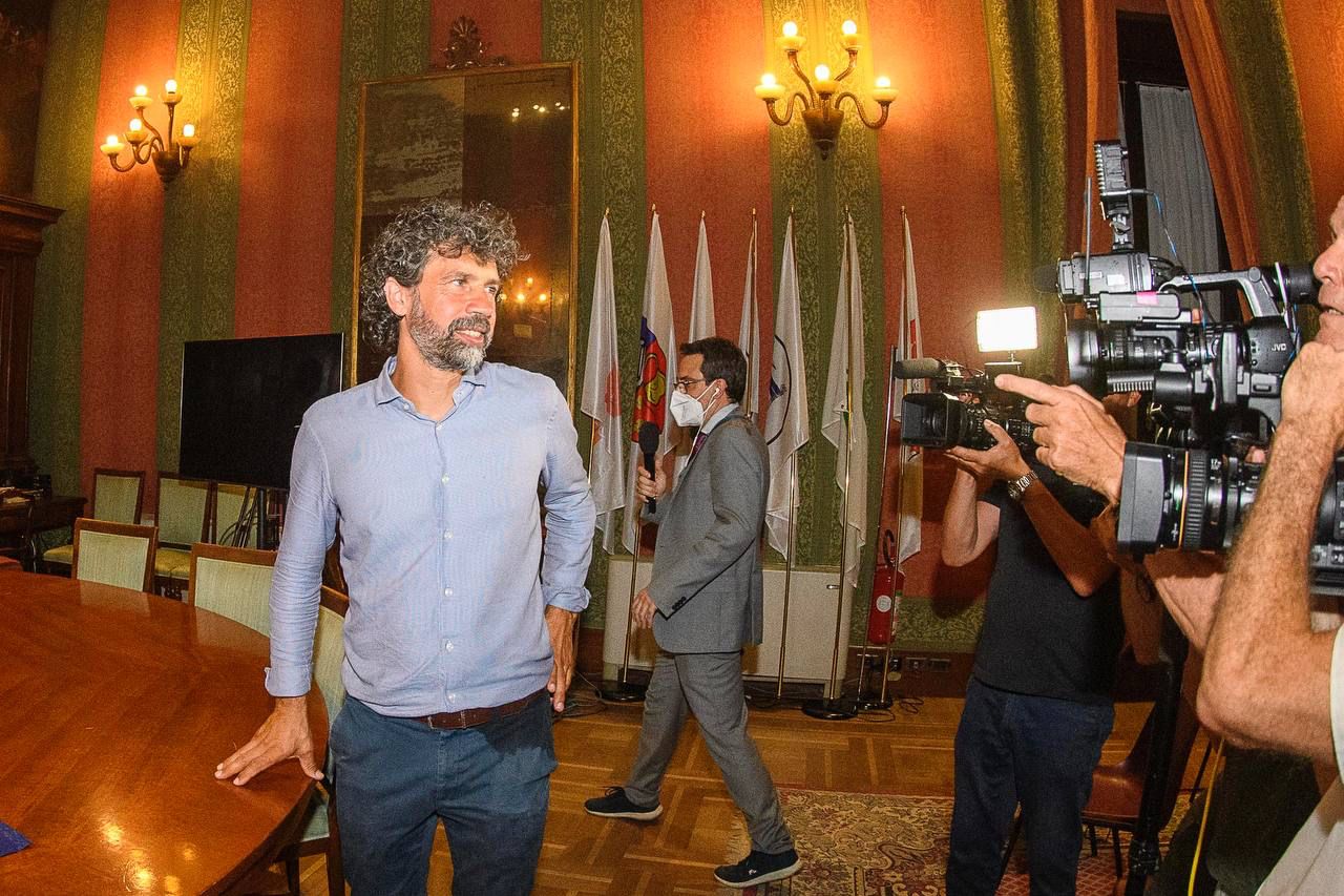 Damiano Tommasi sala arazzi