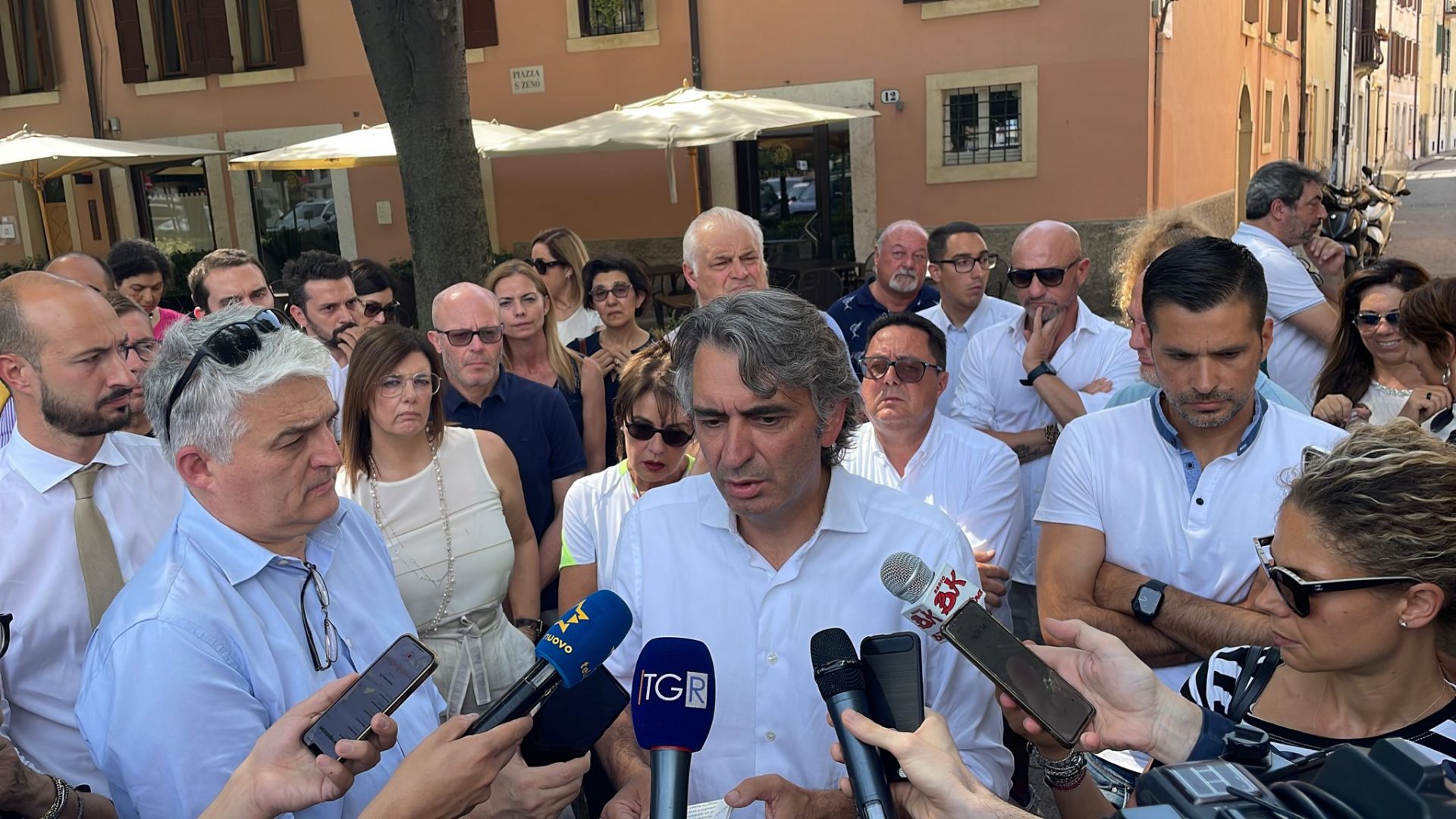 Federico Sboarina in Piazza San Zeno