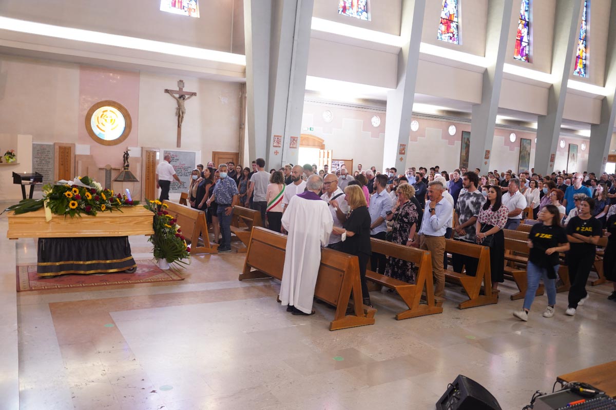 Funerale Samuele Conti