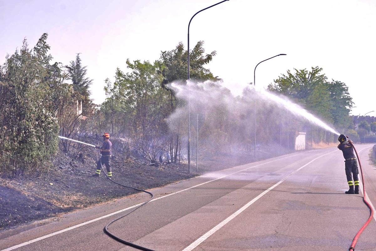 Incendio Verona lungadige Attiraglio
