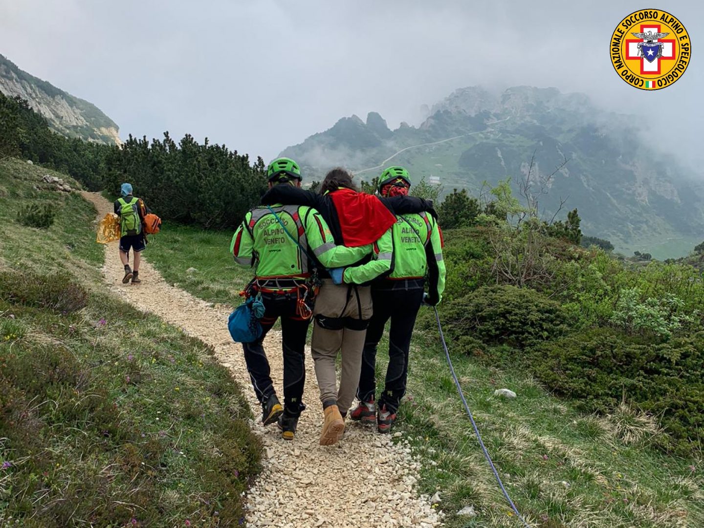 Soccorso alpino Verona escursionista crampi