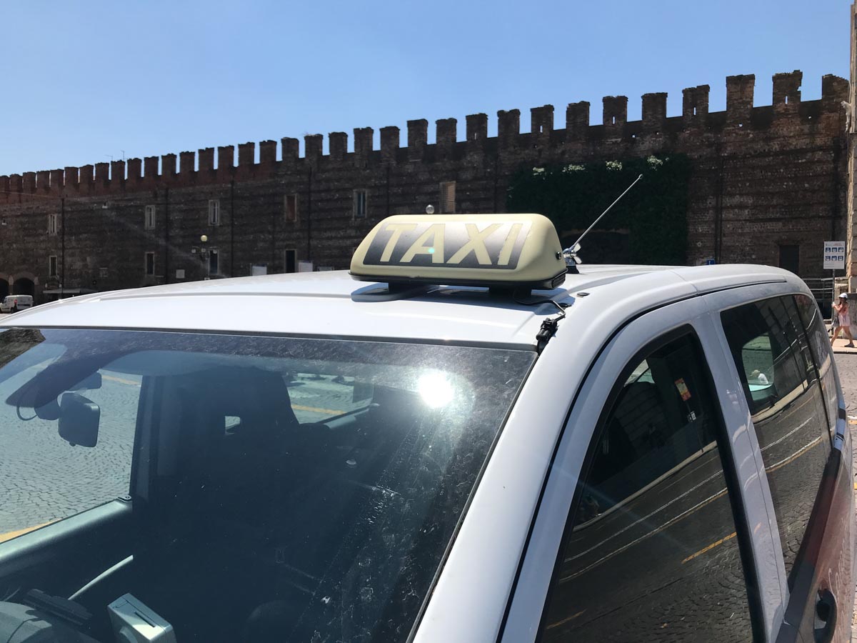 Taxi Verona Piazza Bra