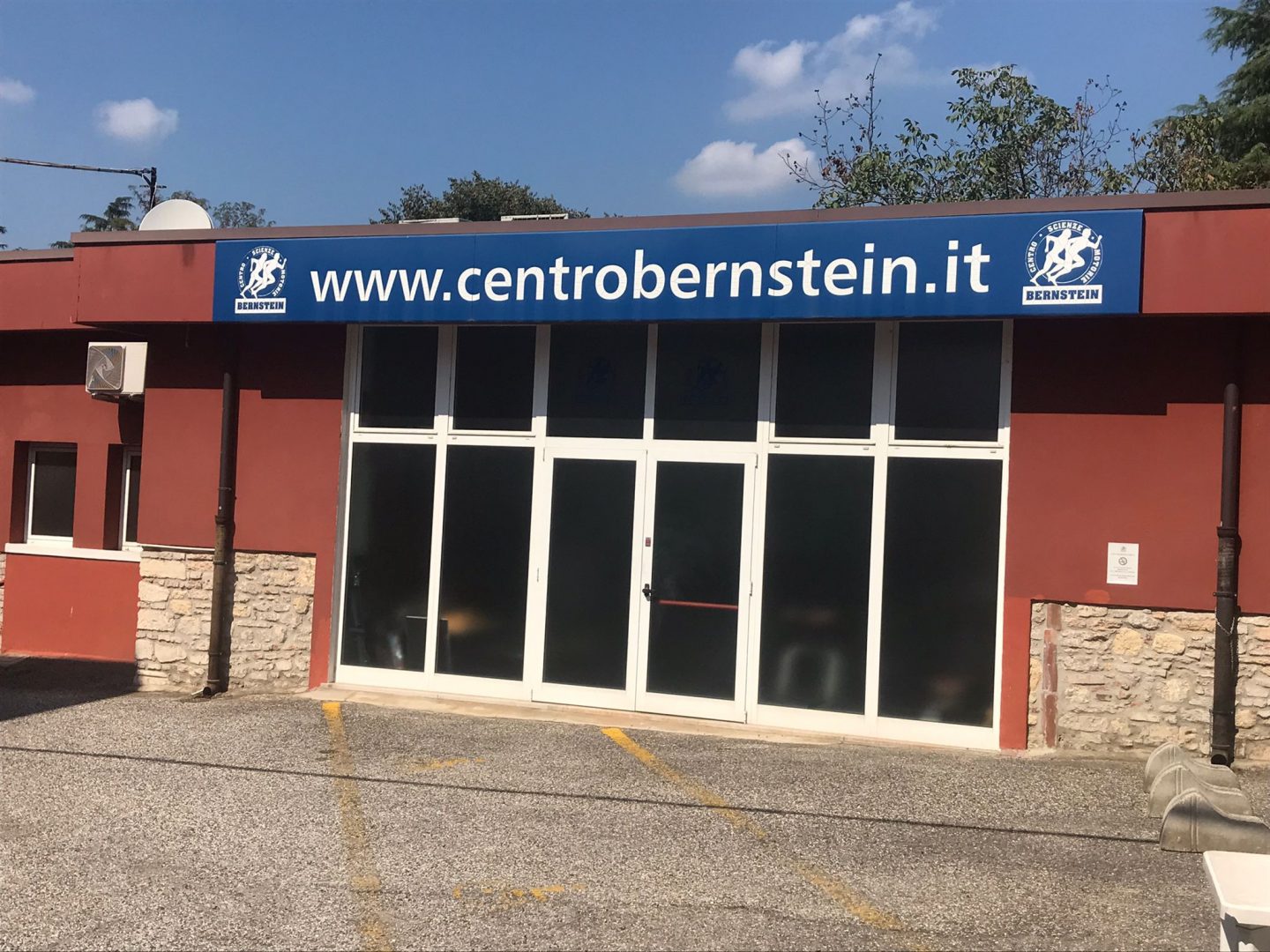 L'edificio sul quale verrà installato l'impianto fotovoltaico.