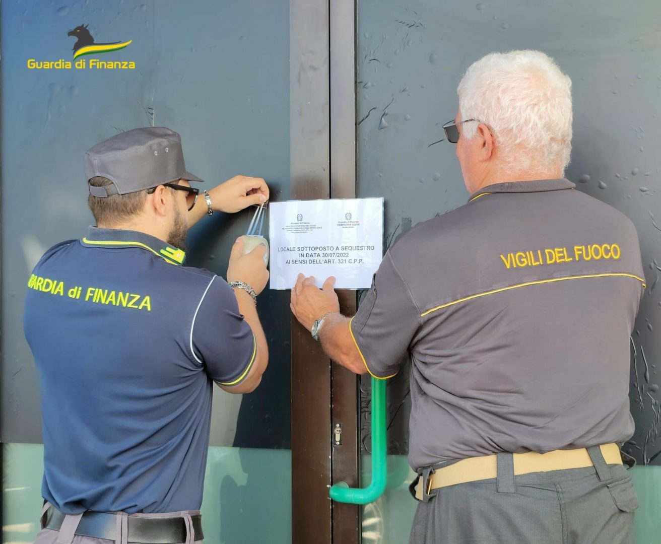 Guardia di Finanza sigilli night club