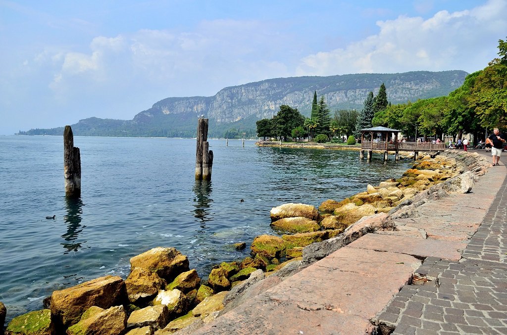 Lungolago di Garda