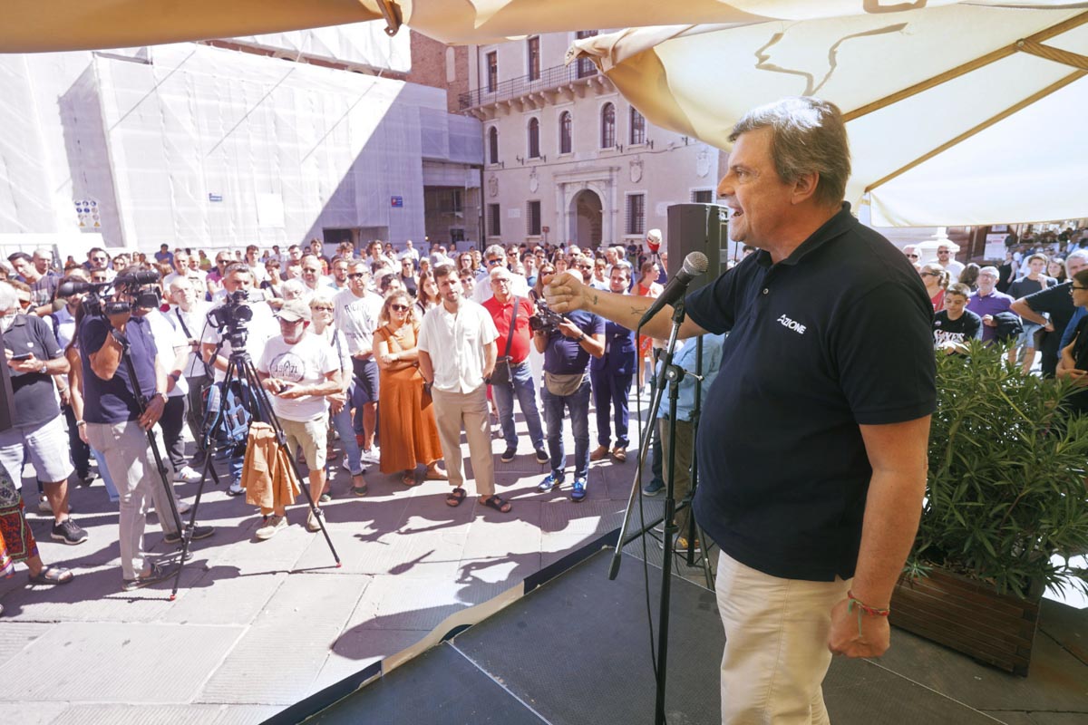 Carlo Calenda a Verona