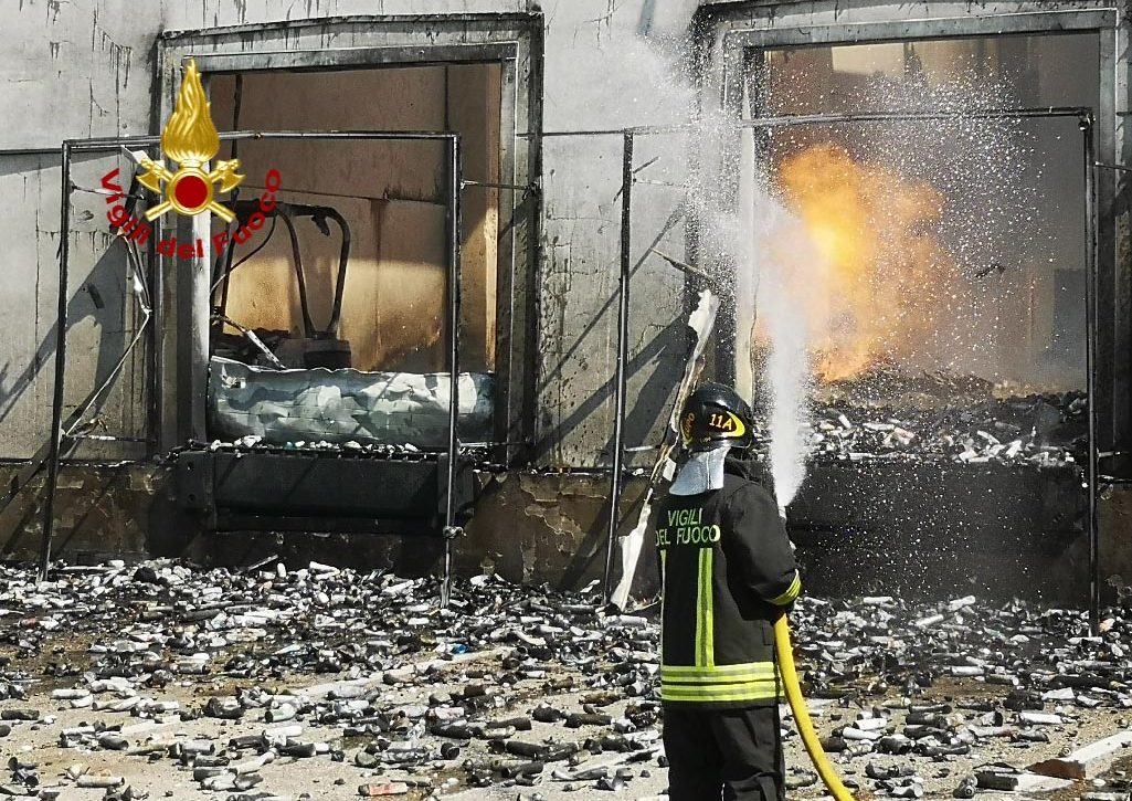 Incendio Castel d'Azzano