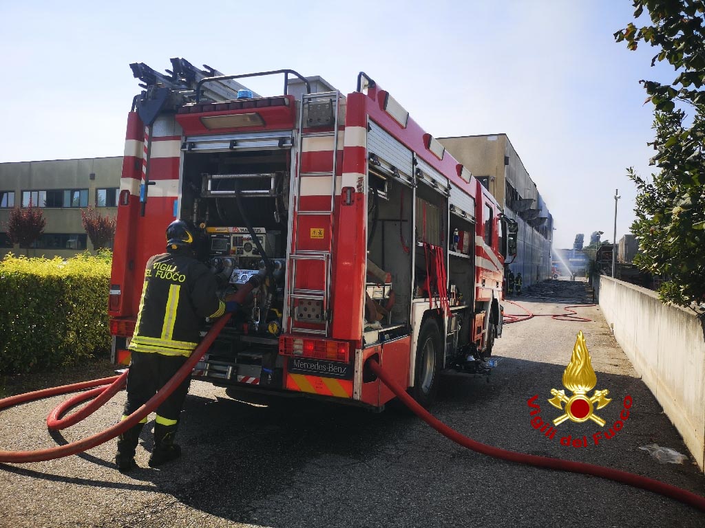 Incendio Castel d'Azzano